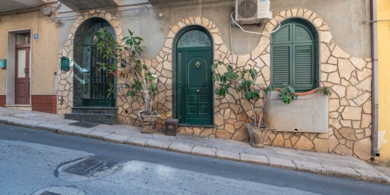 20250827104126-975890-3