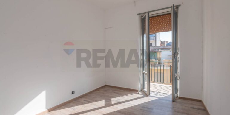 20250827164410-975978-15