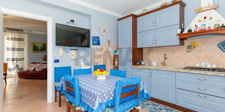 20250828113900-976135-3