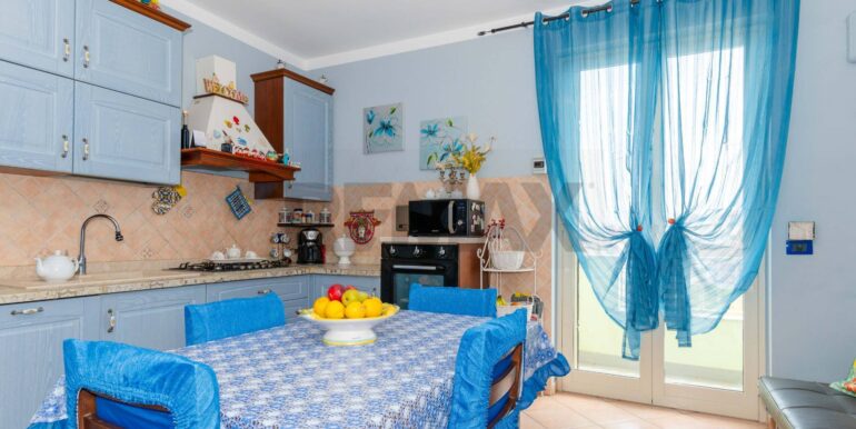 20250828113901-976135-9