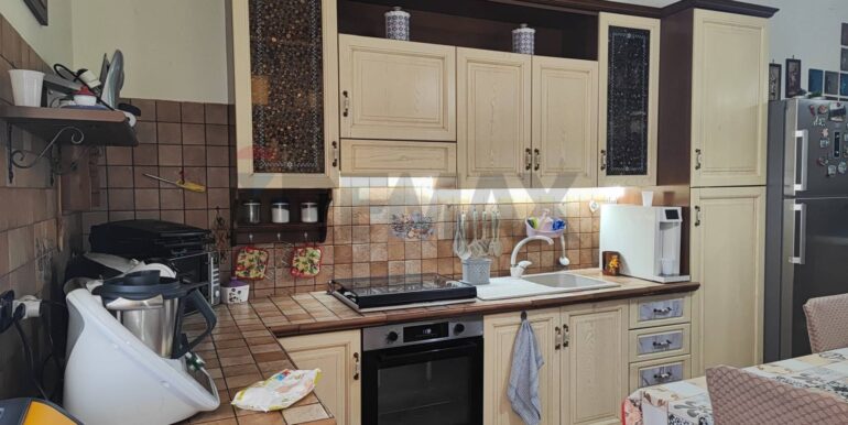 20250828174143-976115-4