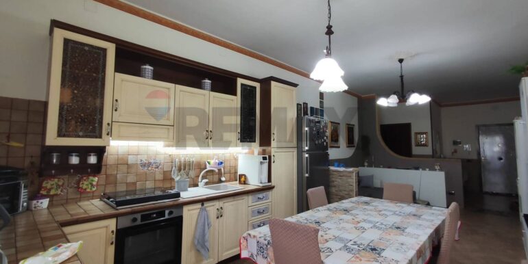 20250828174153-976115-6