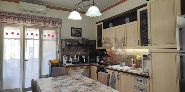 20250828174201-976115-8