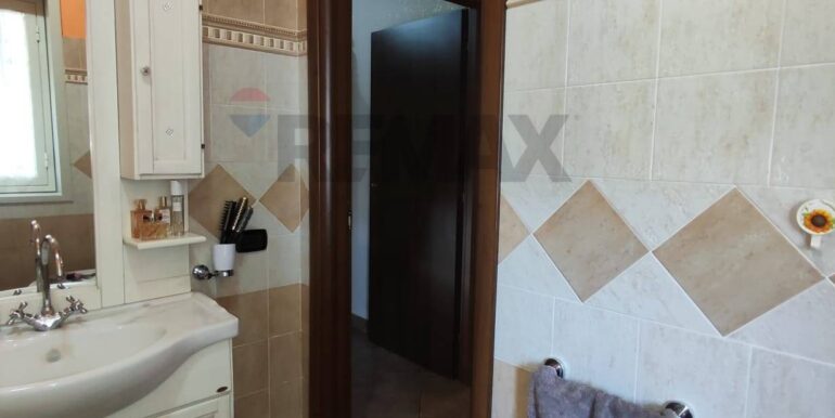 20250828174416-976115-13