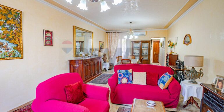 20250828202340-976370-4