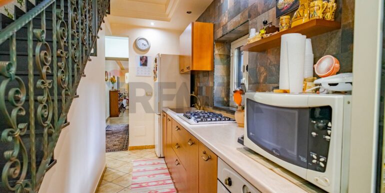 20250828202405-976370-8