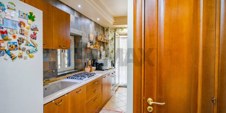 20250828202412-976370-9