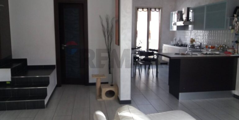 20250829183706-976633-14