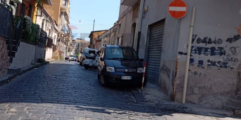 2025083001611-976679-1