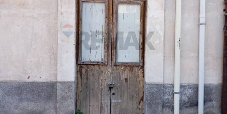 2025083001620-976679-4