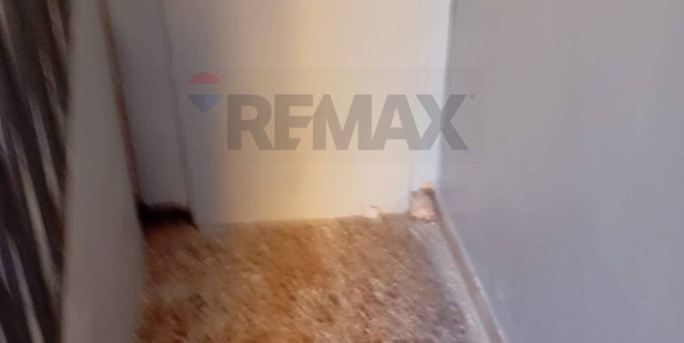 2025083001705-976679-12