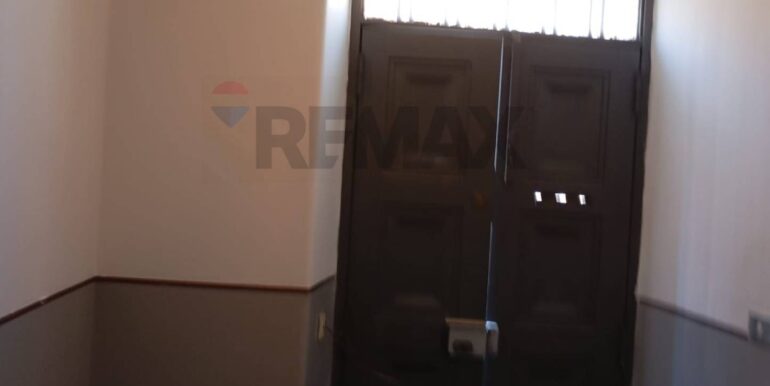 2025083001707-976679-13