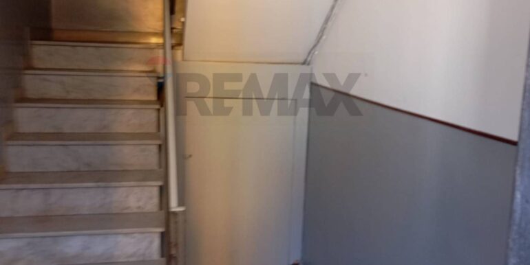 2025083001712-976679-16