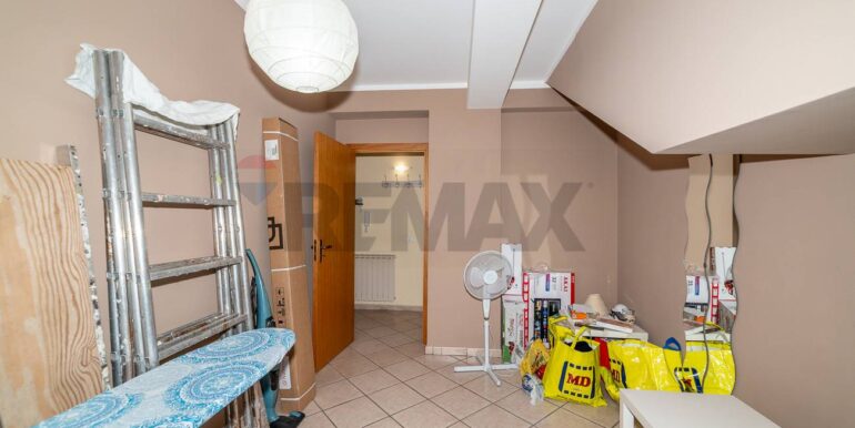 20250902192204-977306-6