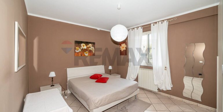 20250902192242-977306-15