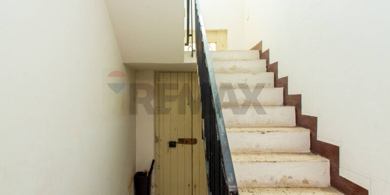 2025090301112-976731-7