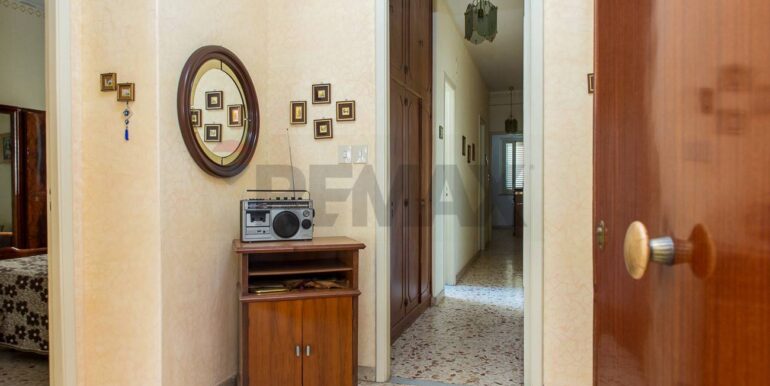 2025090301120-976731-9