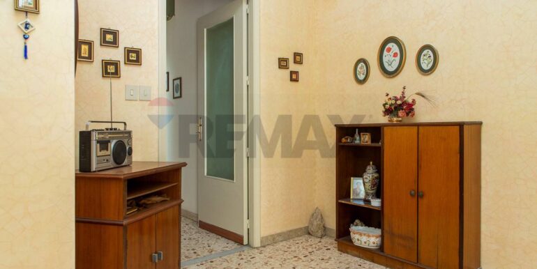 2025090301125-976731-10