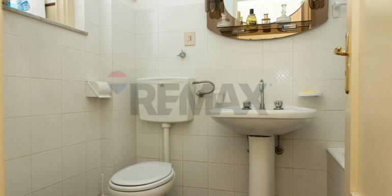 2025090301152-976731-16