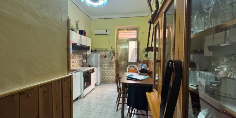 20250903184210-977678-15