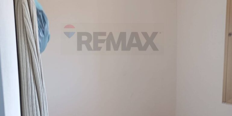 20250904195211-976678-7