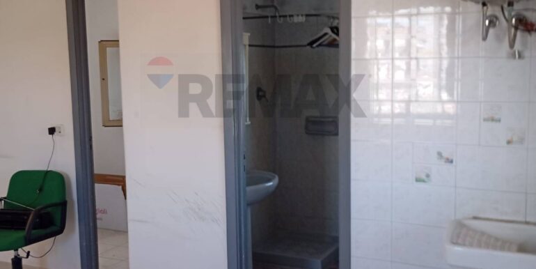 20250904195800-976679-19