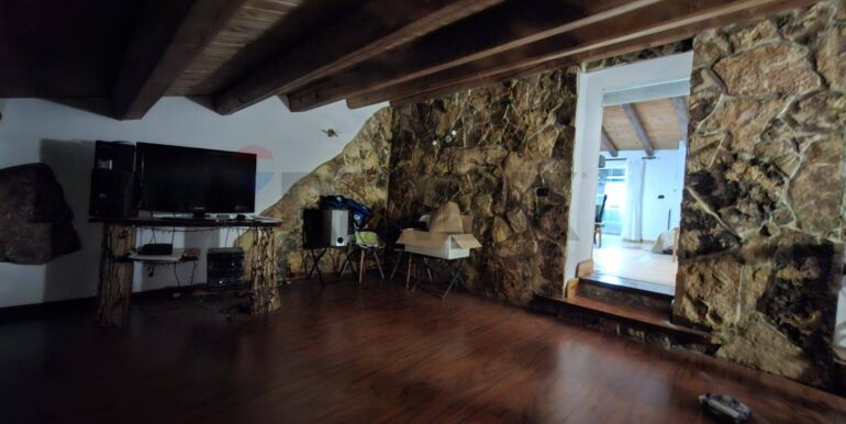 20250905121034-973920-9