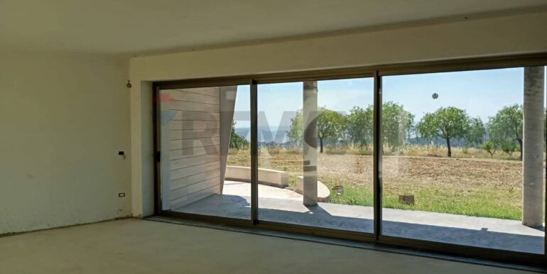 20250905191506-979238-7