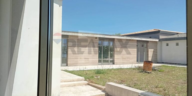 20250905191525-979238-14