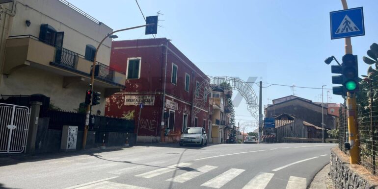 20250906100038-979250-3