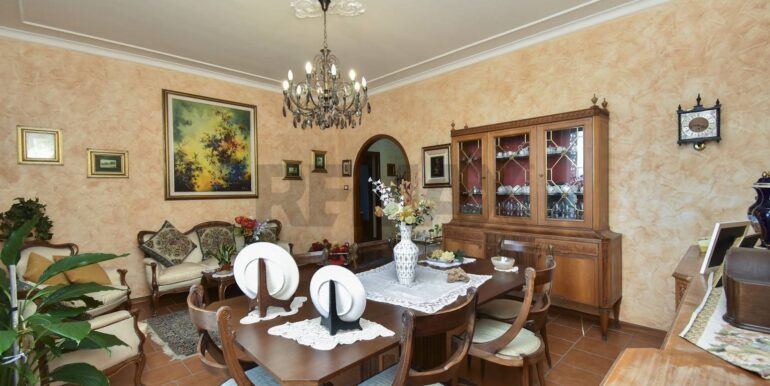 20250906123946-975773-7