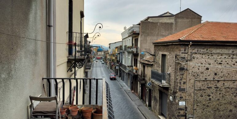 2025090792411-979649-3