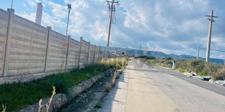 20250908104950-979787-11