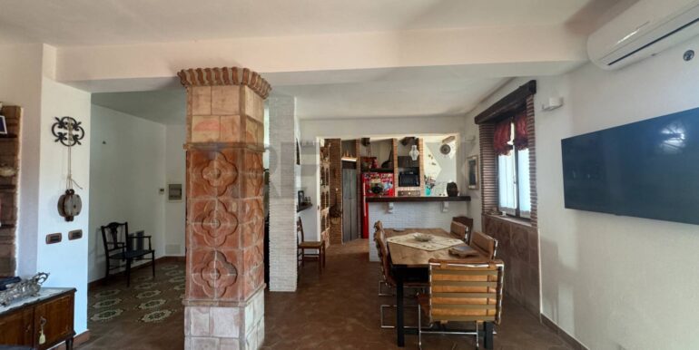 20250908120844-979806-13