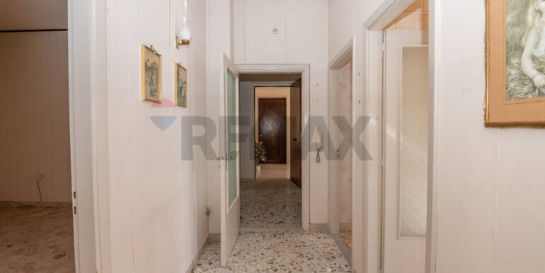 2025090994323-977945-17