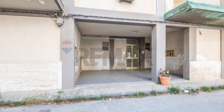 2025090994348-977945-22