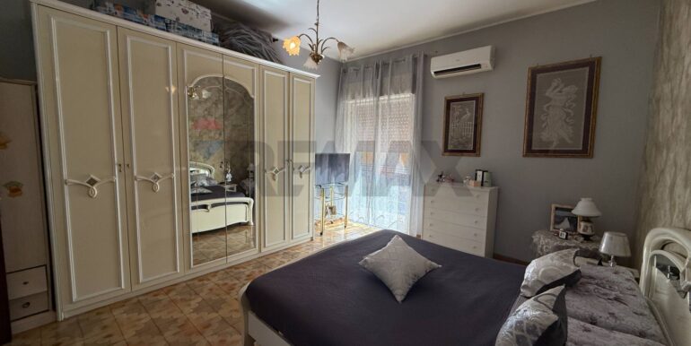 20250911213247-982260-15