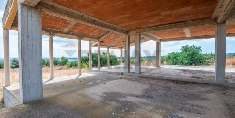 20250912181336-982725-12