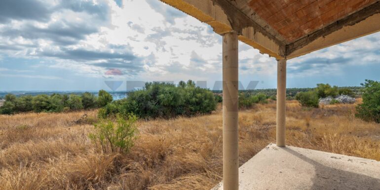 20250912181342-982725-13