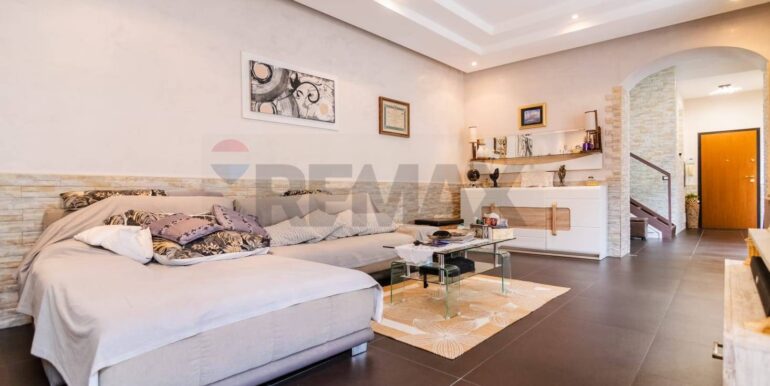 20250915111526-983032-8