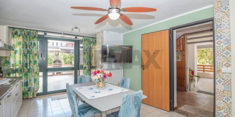 20250915142338-977999-25