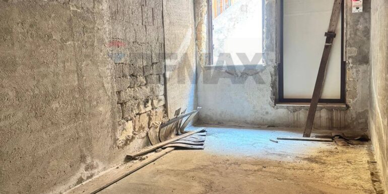 20250915160213-983242-7