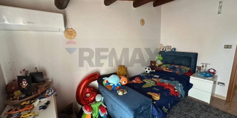 20250915194511-983371-12