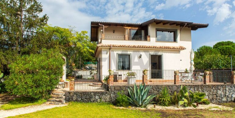 20250915220015-983381-11