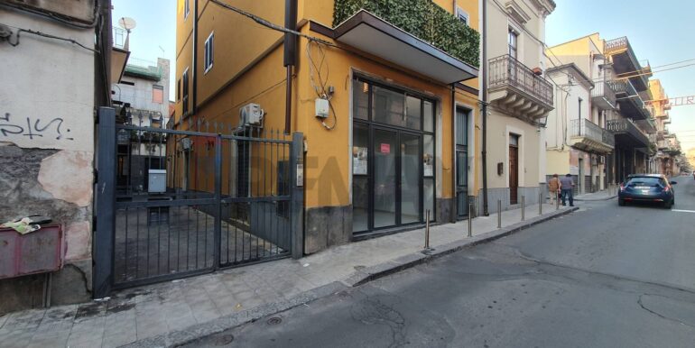 2025091795742-983627-4