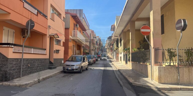 20250918100153-983827-3