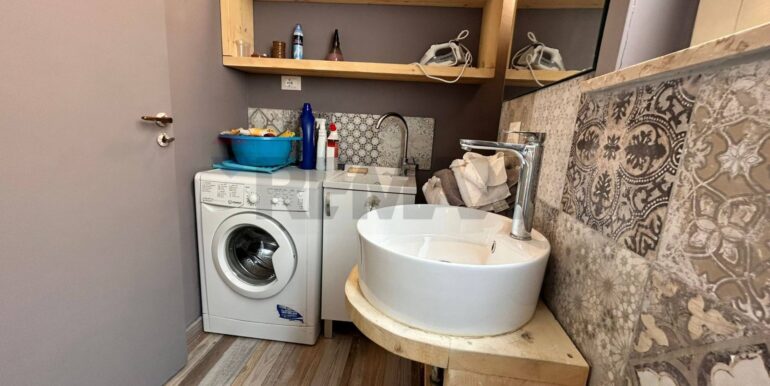 20250918173200-985742-4