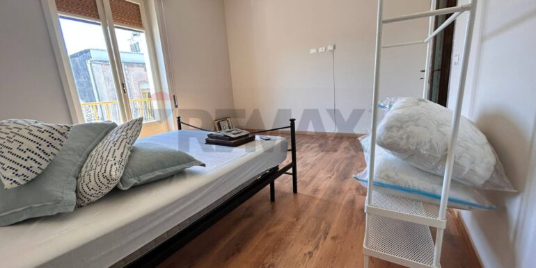 20250918173237-985742-16