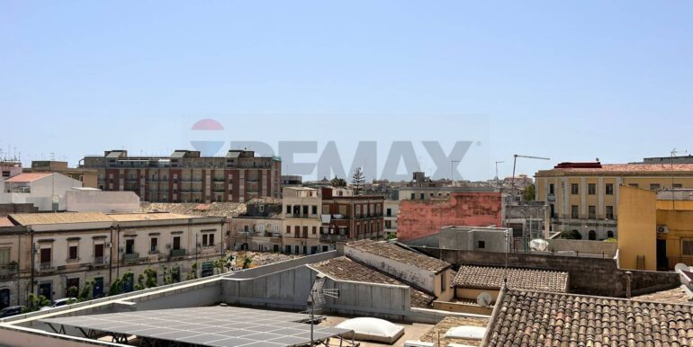 20250918173318-985742-25