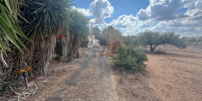 20250919161537-985907-4